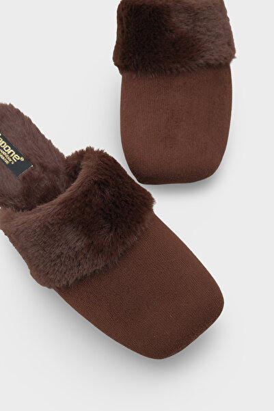 Capone Outfitters Elyse Women's Closed Gondola Furry Slippers