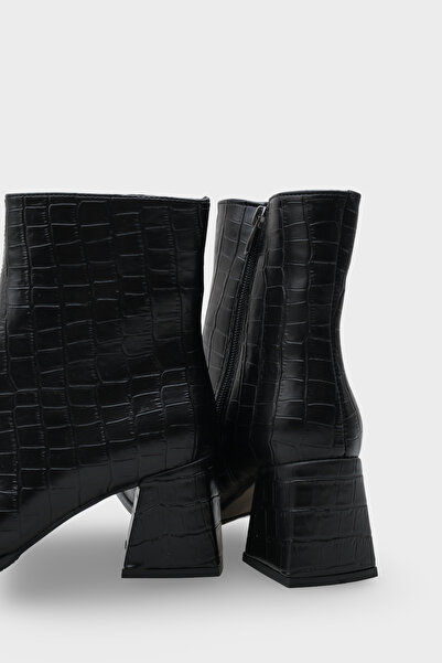 Capone Outfitters Celine Kadın bot