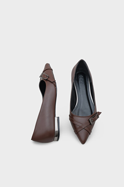 Capone Outfitters Karry Pointed Toe Short Heeled Women's Ballerinas with Metal Accessories