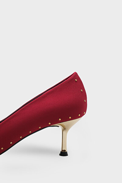 Capone Outfitters Anny Pointed Toe Metal Accessory Metal Heel Stiletto