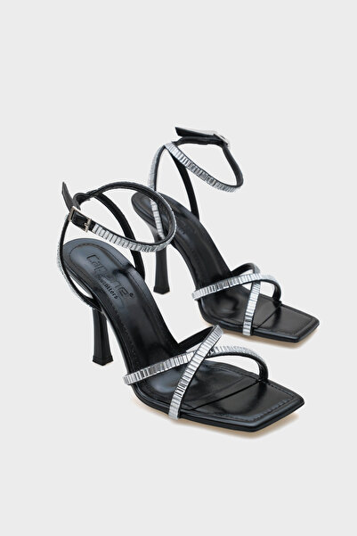 Capone Outfitters Dafna Blunt Toe Heeled Ankle Strap Stone Women's Sandals