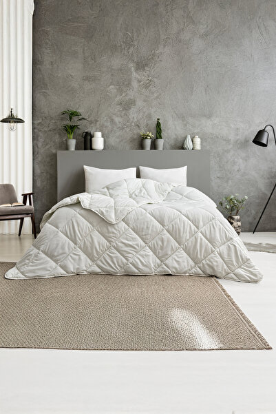 Lux Touch Softcloud Ultra Soft Microfiber Quilted Comforter 195X215 + 2 Filled Pillows – Four Seasons Set