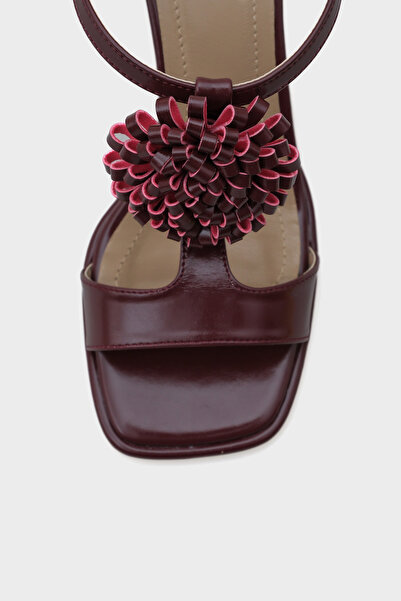 Capone Outfitters Morna Mid Heeled Blunt Toe Floral Women's Sandals