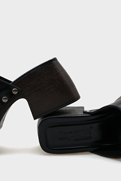 Capone Outfitters Melly Cross Strap Women's Sabo