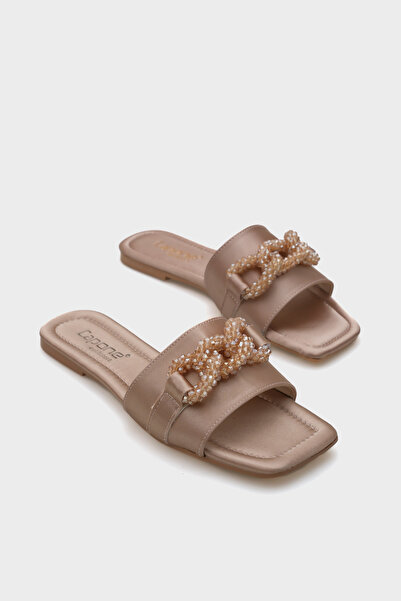 Capone Outfitters Γυναικείες παντόφλες Katlin Flat Heeled Satin Stone Blunt Toe