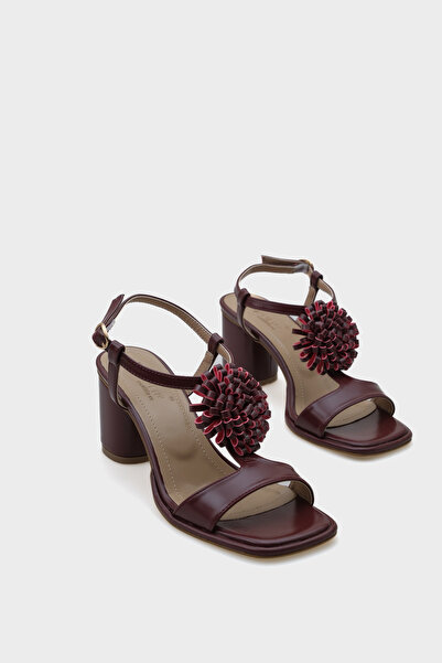 Capone Outfitters Morna Mid Heeled Blunt Toe Floral Women's Sandals