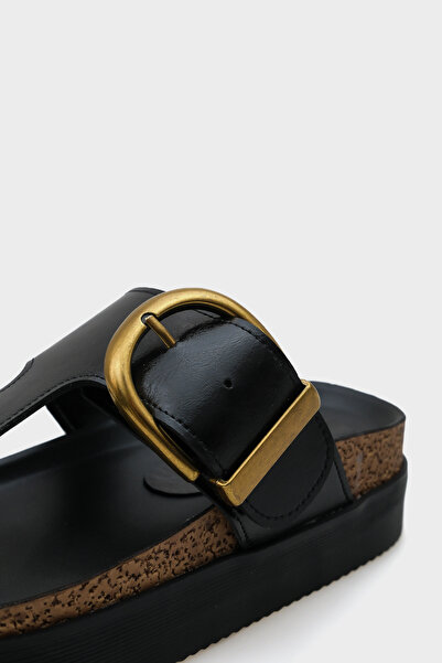 Capone Outfitters Margot Wedge Heeled Flip Flop Single Buckle Women's Comfort Slippers