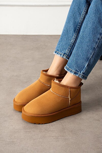 FUGA MODA حذاء ريكاردو تابا النسائي ذو النعل العالي من الجلد السويدي