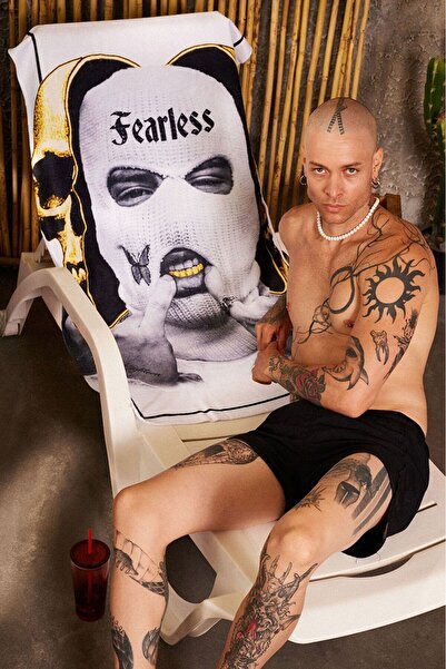 Plus Eighteen 140X75Cm Fearless Beach Towel