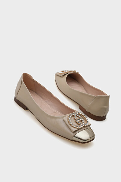 Capone Outfitters Γυναικείες μπαλαρίνες Adel Blunt Toe Stone Buckle