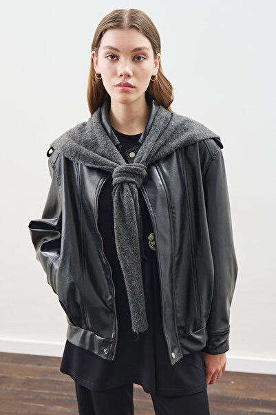 Manuka Square Neck Tie-Up Knitwear Scarf Anthracite