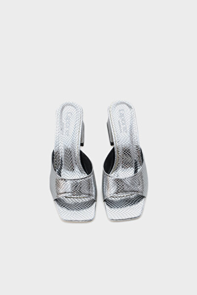 Capone Outfitters Blunt Toe Medium Heeled Women's Slippers