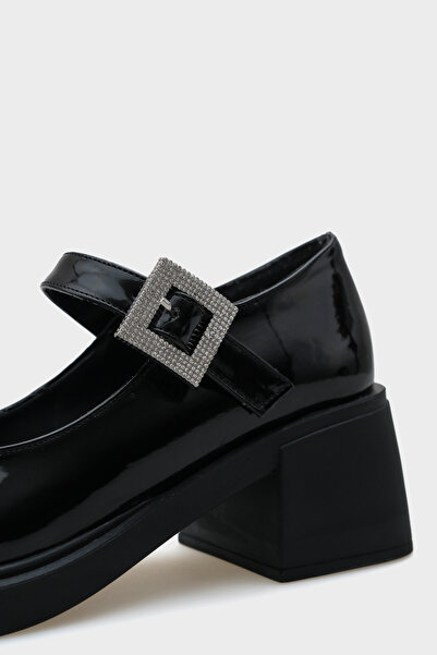 Capone Outfitters Taşlı Tokalı Mary Jane Kadın Ayakkabı