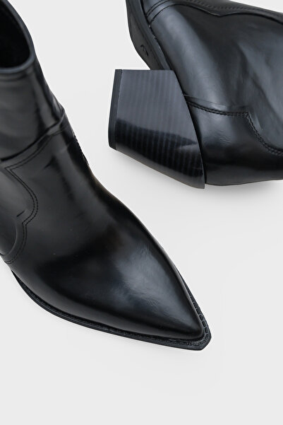 Capone Outfitters Γυναικείες καουμπόικες μπότες Tiffani με μυτερές μύτες