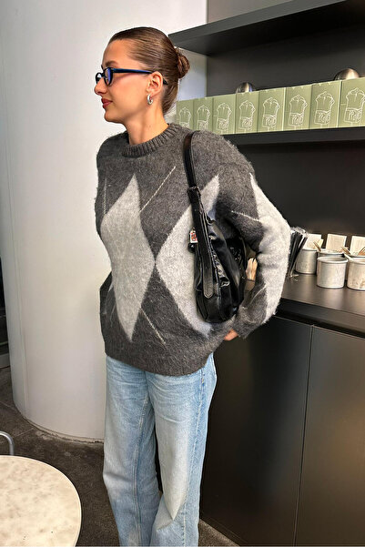 Touché Privé Diamond Patterned Knitwear Sweater