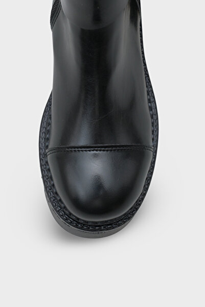 Capone Outfitters Giselle Trak Tabanlı Metal Tokalı Yandan Fermuarlı Kadın Uzun Bot