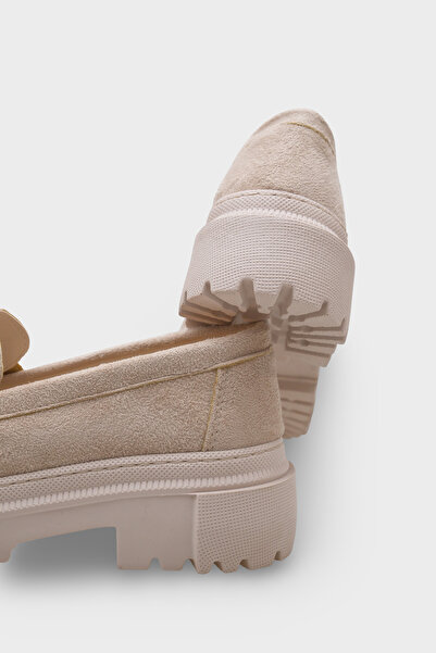 Capone Outfitters Дамски мокасини Ashlee с кръгла форма, ресни от велур и подметка Trak