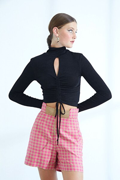 Naar Γυναικείο σορτς καμελ-ροζ με καρό σχέδιο 22251401