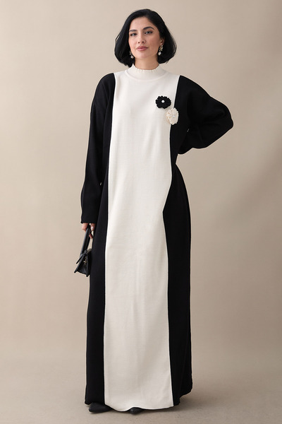 InStyle Λεπτομέρεια λουλουδιών Διπλό Χρώμα Μαύρο Πλεκτό Φόρεμα