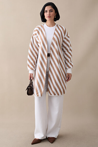 InStyle Камел кольоровий трикотажний кардиган з деталями у вигляді смужок