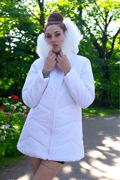 Toridas Kapüşonlu Kürklü Kışlık Orta Boy Şişme Kadın Mont