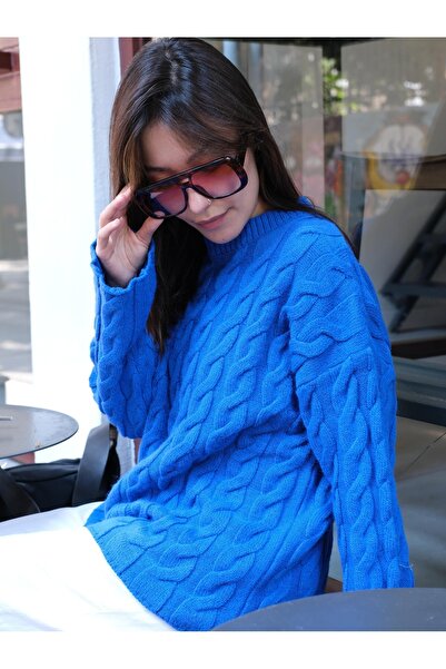 Butik Una Fiaba - Pulover pentru femei, albastru cobalt, supradimensionat, cu textură moale, împletit cu guler rotund.