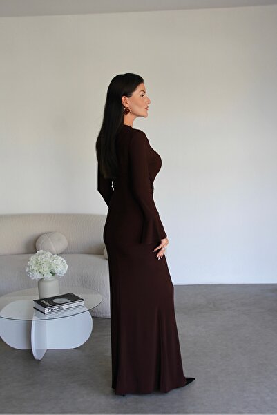 Julidress Μακρύ φόρεμα με κορδόνια με λεπτομέρεια από χρυσό μεταλλικό καφέ