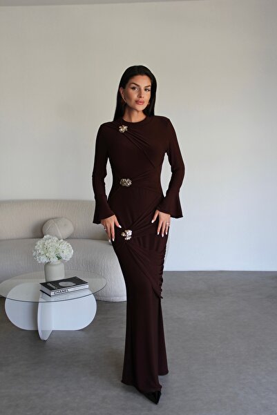 Julidress Μακρύ φόρεμα με κορδόνια με λεπτομέρεια από χρυσό μεταλλικό καφέ