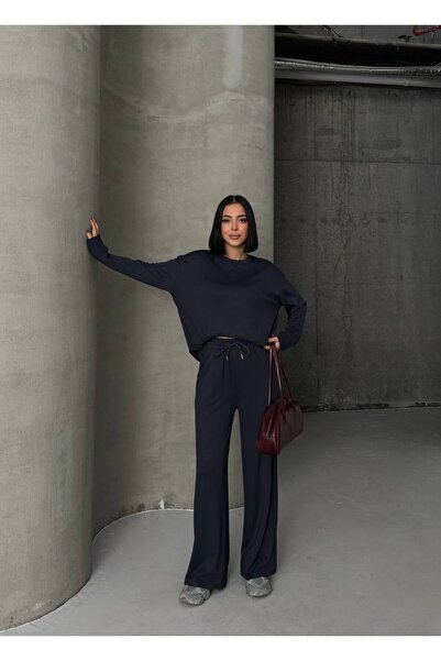 Tarzımızbir قماش مودال وطقم ملابس محتشمة مع تفاصيل شق علوي وتفاصيل جيب للبنطلون