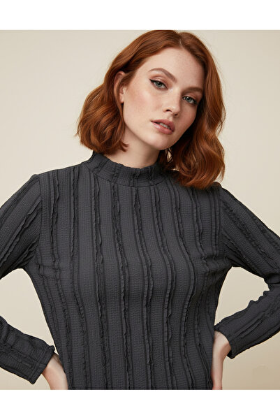 ns nirvana secret Women's Textured Stretchy Knitted Ruffle Fabric Turtleneck Blouse