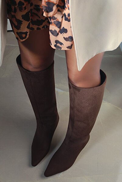 POLKA STORE Aura Kitten Heeled Below-The-Knee Pointed Toe Stitching Detailed Basic Matte Leather Women's Boots