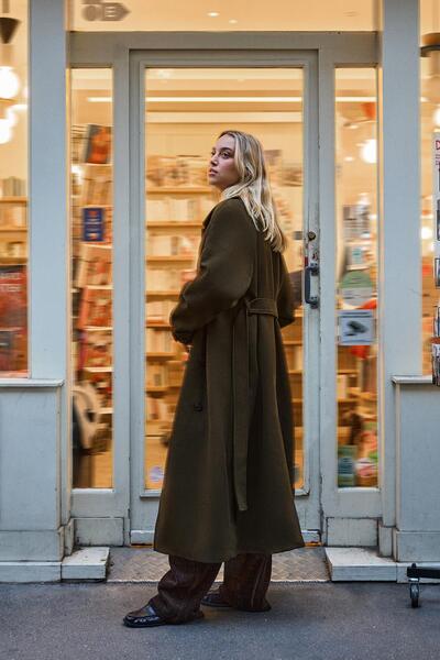 Bershka Yünlü oversize kemerli kaban