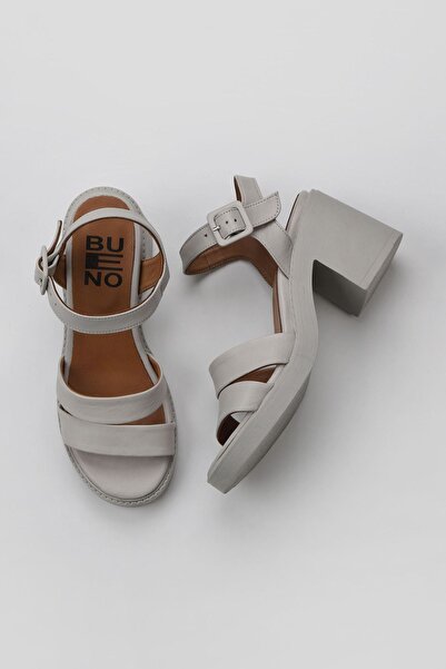 Bueno Shoes Sandale de damă din piele cu toc - Ecru 01wy12506