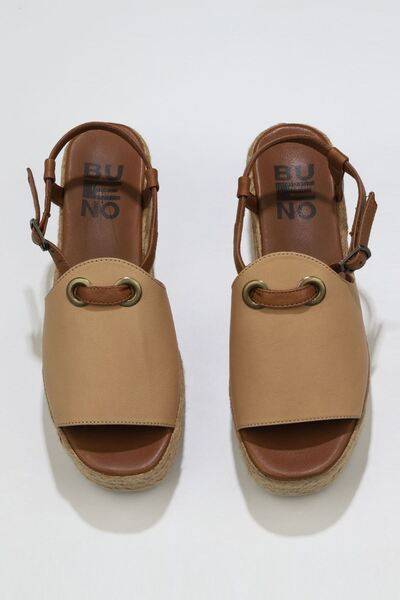 Bueno Shoes Γυναικείες εσπαντρίγιες μπεζ καφέ - πέδιλα με σφήνα τακούνι 01wu6103