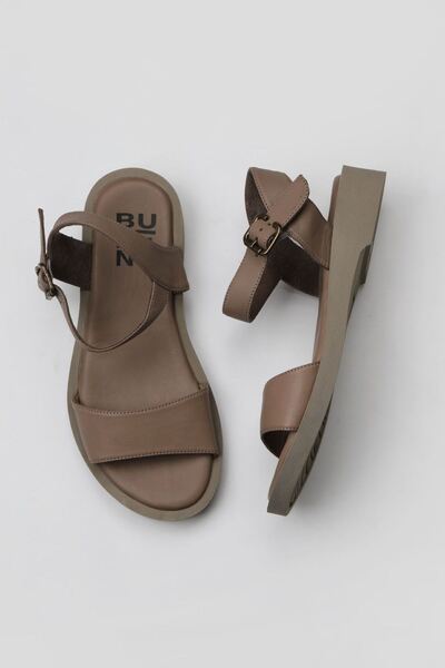 Bueno Shoes Γκρι Δερμάτινα Γυναικεία Flat Σανδάλια 01wy2900