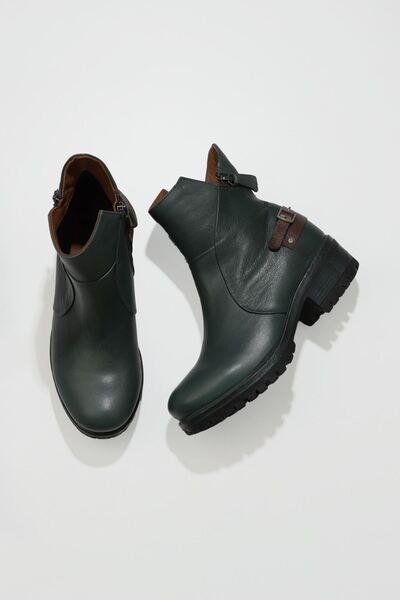 Bueno Shoes Δερμάτινες γυναικείες μπότες με τακούνι Khaki Brown - 01wv0901