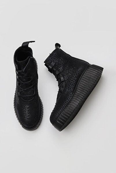 Bueno Shoes Cizme negre de damă din piele lacuată 01wt4603