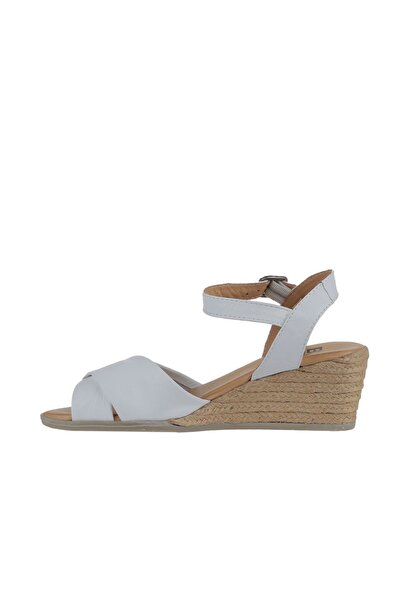 Bueno Shoes Beyaz Deri Kadın Dolgu Topuklu Espadril Sandalet 01ws11100