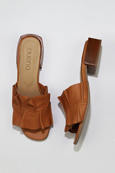Bueno Shoes Ταν δερμάτινα γυναικεία παπούτσια με τακούνι - 01ws4905