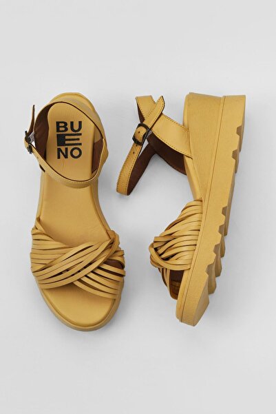 Bueno Shoes Κίτρινα δερμάτινα γυναικεία πέδιλα με σφήνα τακούνι - 01wy8609