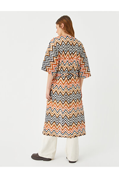 Koton Μακρύ κιμονό με ζιγκ-ζαγκ σχέδιο με ζώνη