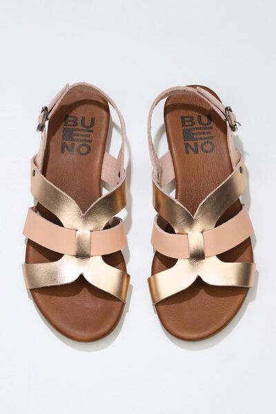 Bueno Shoes Πούδρα γυαλιστερό δέρμα γυναικεία φλατ σανδάλια 01wu7422