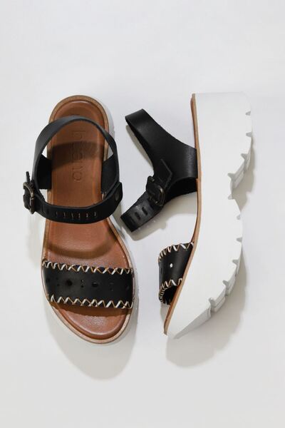 Bueno Shoes Γυναικεία πέδιλα μαύρα δερμάτινα με σφήνα τακούνια - 01ws7700