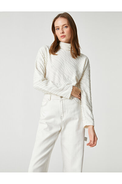 Koton Tricou cu mânecă lungă cu gât țesut de pluș