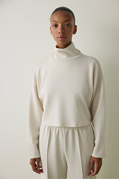 Penti Top modal cu mânecă lungă, cu gât roșu, bej