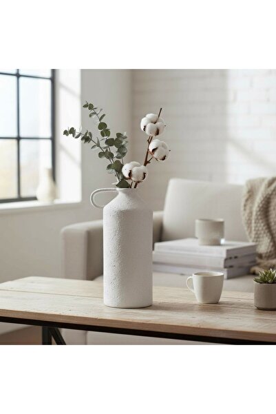 Casco فازة سيراميك بيضاء بتصميم طويل وأنيق