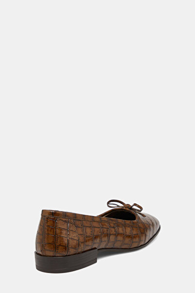 W Collection Dark Brown Croco Leather Shoes