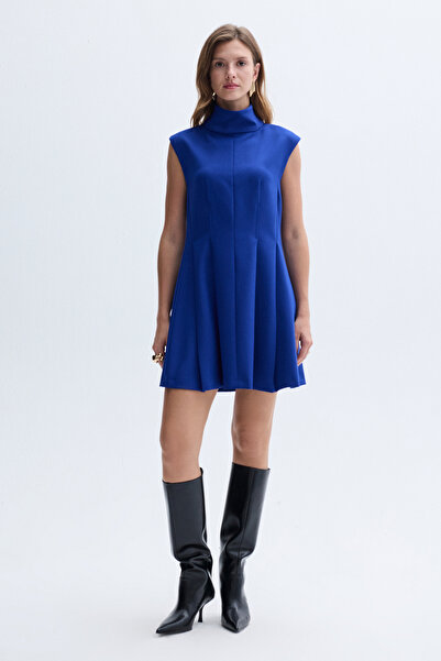 Mudo KOLSUZ DİK YAKA PİLELİ MİNİ ELBİSE