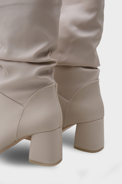 Capone Outfitters Γυναικείες μπότες Marlie με στρογγυλή μύτη