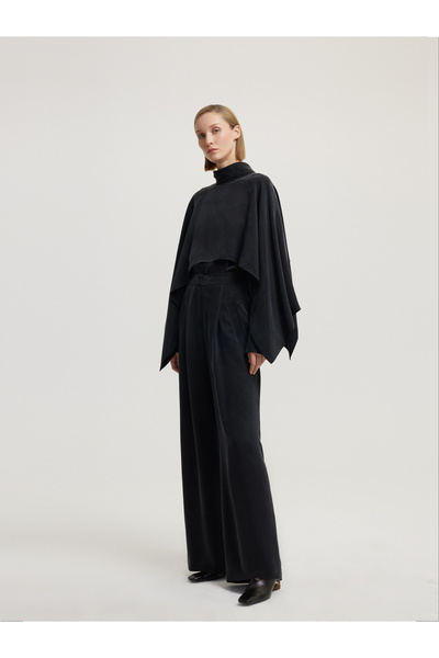 BAQA Black Trousers with Pockets and Pockets on the Front